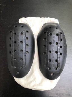 Nové jeansové motonohavice Held - 10