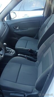 Renault Scénic 1.6 16V - 10