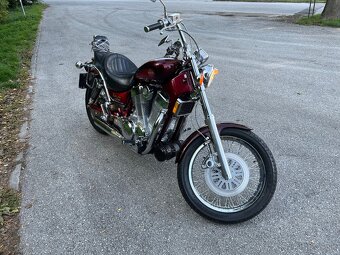 Suzuki Intruder VS 1400 - 10