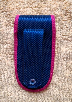 PREDÁM PÚZDRA NA VRECKOVÉ NOŽE VICTORINOX - 10