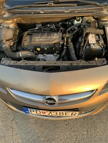 Opel Astra 1.4 Turbo ZNÍŽENÁ CENA - 10