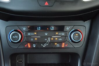 Ford Focus 1.5 Benzín 110kw ST LIne SR 1 Majiteľ - 10