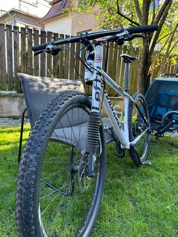 Cyklovozík Thule pre dve deti + Horský bicykel Cannondale - 10