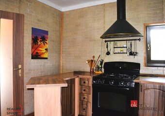 NA PREDAJ / Murovaný rodinný dom sa samote pri Ružíne - Veľk - 10