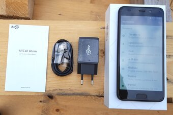 Predám 5,2 palcový 4G LTE Smartfon DUAL SIM Fot.SONY . - 10