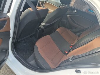 Predam Hyundai i20 - 10