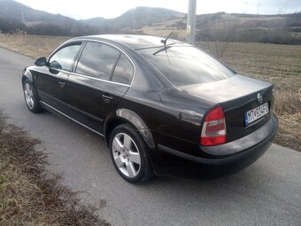 Rozpredám Škoda Superb 1 2.8 benzín automat - 10