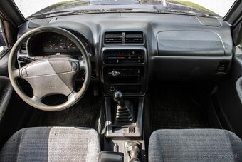 Suzuki Vitara 2.0 TD ABS - 10