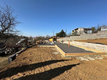 Rozostavaný RD s projektom, stavebným povolením a pozemkom - 10
