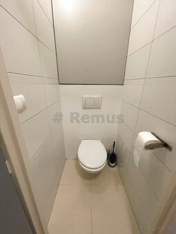 Nájom 2 i byt, Sibirska, výťah, balkón /Rent 2room apartment - 10