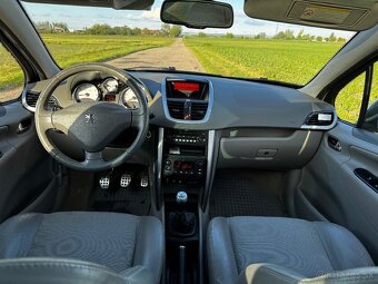 Peugeot 207 - 10
