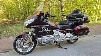 Honda GL 1800 - 10