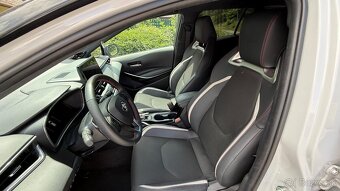Toyota Corolla MY25 - 2.0 Hybrid GR SPORT / JBL - 10