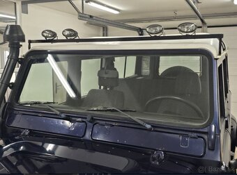 Land Rover Defender 2.5 - 10