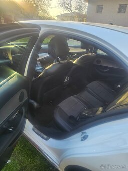 Mercedes - Benz E 220 cdi 4 matic - 10