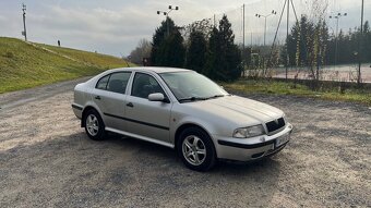 Škoda octavia 1.8 - 10