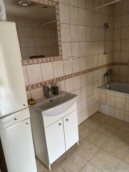 PREDÁM 2 RD PO REKONŠTRUKCII V PETROVCIACH - 10