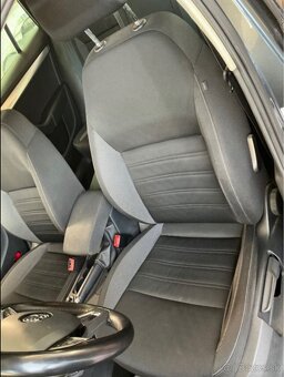 ŠKODA OCTAVIA COMBI 2.0 TDI DSG 110KW 4/2018•FULL LED•CAM - 10