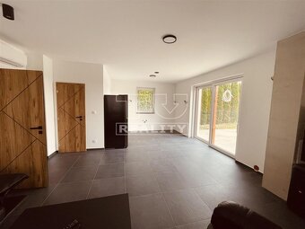 Moderný rodinný dom z roku 2025 na priestrannom pozemku... - 10