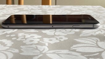 Predám iPhone staršie - 10