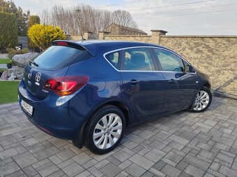 Opel Astra 1,4 benzin rok vyroby 12.2010 - 10