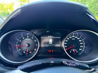 Kia Ceed SW 1.5 T-GDi - 10