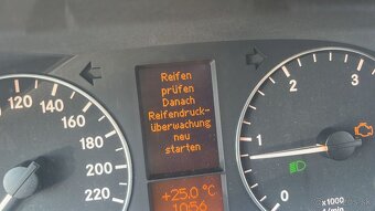 Predám VW Up 1, 0 i rok 2015 - 10
