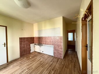 Veľký 3 izbový byt s balkónom predaj / Levice - 10