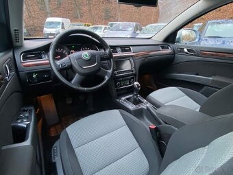 Škoda Superb Combi 1.6 TDI 77kW klima xenon tempomat 2011 - 10