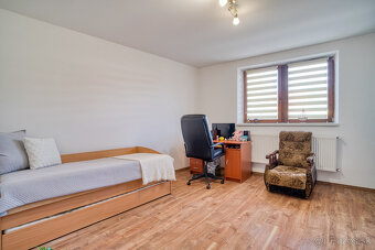 Na predaj 4-izbový rodinný dom v obci Zeleneč - 10