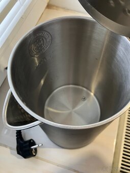 Rýchlovarná Kanvica 1,7 L - 10