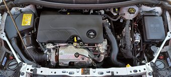 Opel Astra Sport Tourer 1.6 CDTI Innovation Možný Leasing - 10
