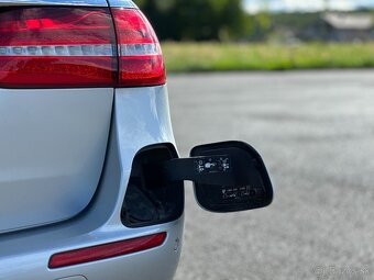 Mercedes E trieda T 300 de A/T Plug-in Hybrid 308PS 2020 TOP - 10