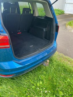 VW Touran 1.6tdi DSG - 10