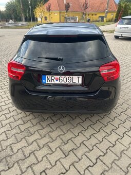 Mercedes A trieda 180 BlueEFFICIENCY - 10