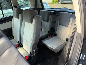 VW Touran Highline 2.0TDI 110kW DSG 26tkm - záruka Autodraft - 10