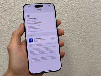 Apple iPhone 16 Pro Max 256GB čierny titán - 10