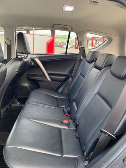 Toyota RAV4 2.2 l D-CAT Executive 2014 - 10