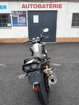 YAMAHA  XJR1300 - 10