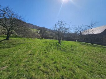 Na predaj 5-izbový rodinný dom s rozľahlým pozemkom 2158 m - 10