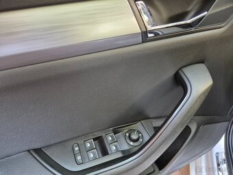 Škoda Superb Combi 2.0 TDI DSG Style - 10