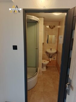 Na predaj 1-izbový byt na 5 poschodí - 10