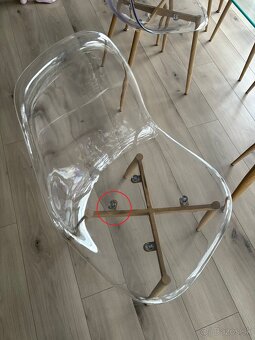 Jedálenský stôl - 10