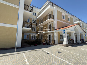 Veľký 1 izbový apartmán B307 v Danubia Residence v Komárne - 10