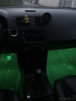 volvo v50 kombi, 2006, 2.0d 100kW - 10