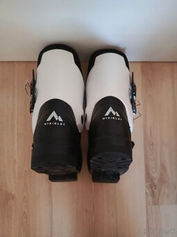 Lyžiarsky set lyže, lyžiarky,prilba paličky - 10