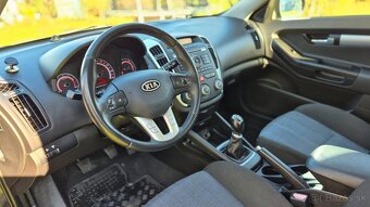 Kia Pro Ceed, kupované v SR,  nízky najazd KM - 10