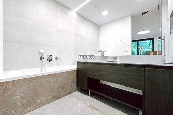 UNIQ-átny veľkometrážny byt s nádhernou záhradou v Horskom p - 10