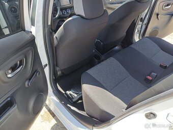 Toyota yaris - 10