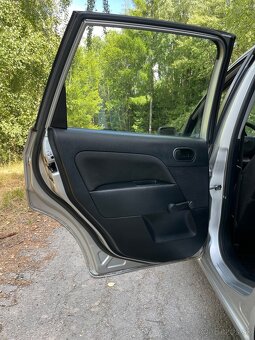 ✅Ford Fiesta 1.3i 2003 - 10